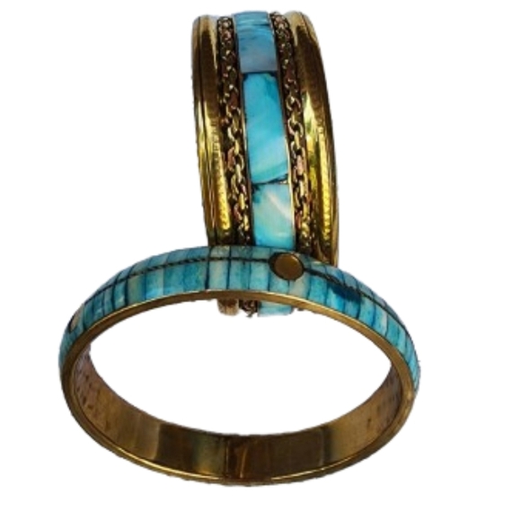 Vintage turquoise‎ dyed Abalone bracelets - Picture 1 of 9